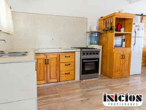 Propiedad completa en lote de 250 m² - C873