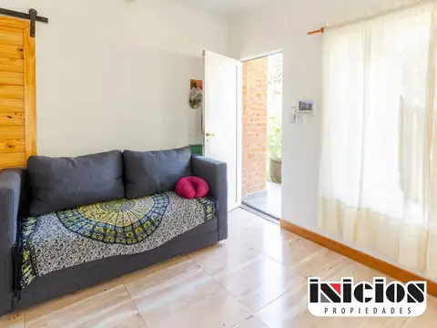 Casa 3 ambientes con 1 baño