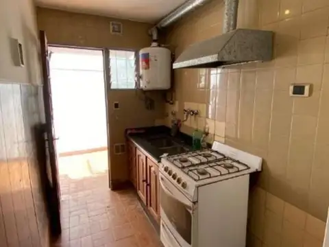 Casa en Alquiler en Castelar, $ 500.000