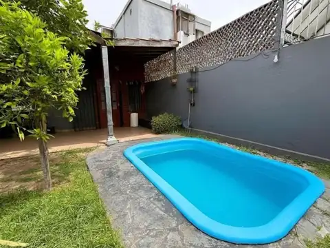 Casa en venta 4 ambientes - Merlo Centro