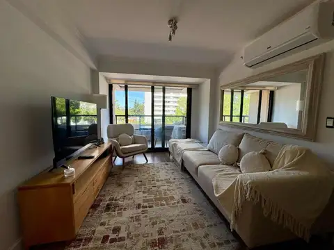 Av Roosevelt y T. Jefferson 100