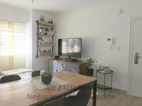 Emilio Lamarca 5000, Piso PB