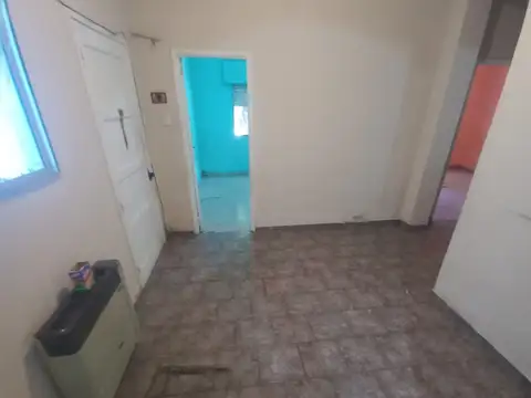 Depto Tipo Casa en Venta en Versalles, USD 79.500