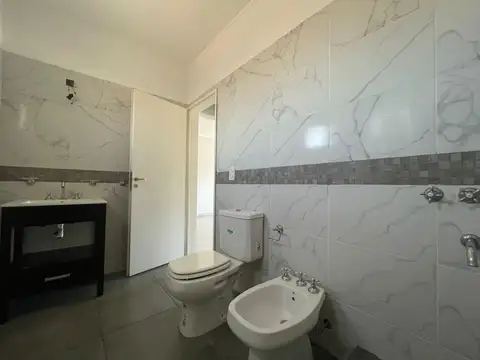 departamento dos ambientes en alquiler lujan leiva 1079