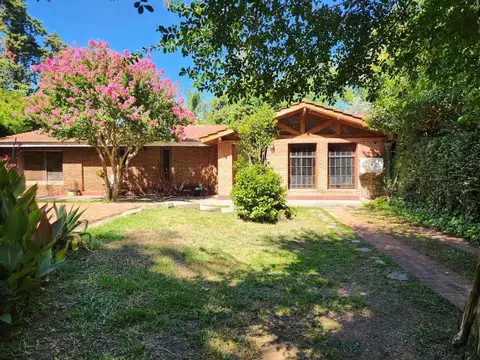 HERMOSA CASA QUINTA EN BENAVIDEZ CON PILETA