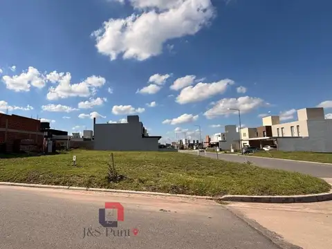 Terreno en Venta en Terrazas De Manantiales, USD 74.000