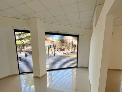 OLIVERA, AV. 100