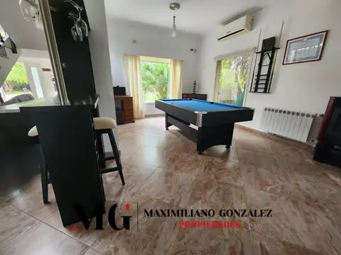 Casa en Venta con 2 cocheras