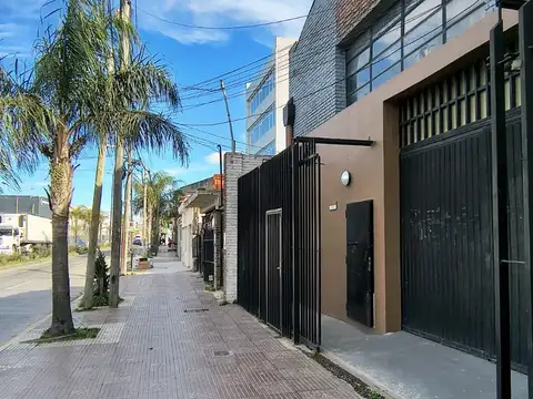 Galpon en Alquiler 30  mts Fondo