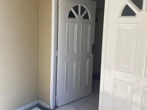 Lorenzo Lopez 1026 , Piso 1