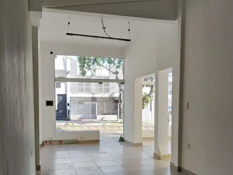 EN ALQUILER LOCAL EN ESQUINA EN POSADAS