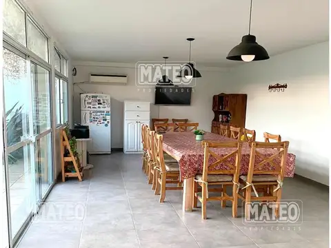 BUEN NIVEL CONSTRUCTIVO