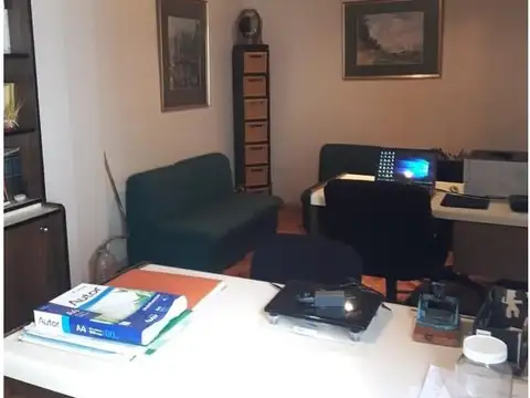 Oficina 3 ambientes con 1 baño