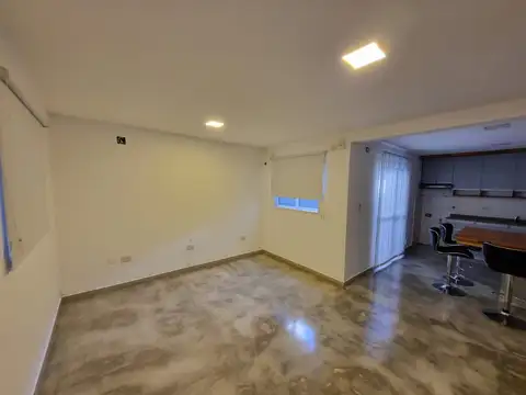 Áv. Vélez Sarfield 1100, Piso P.B.