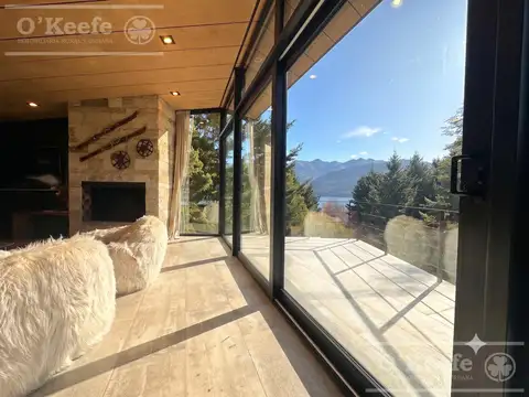Casa en venta de 5 ambientes excelentes vistas en Arelauquen Golf