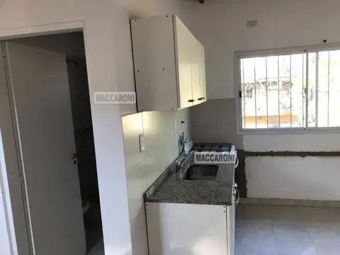Depto Tipo Casa 2 ambientes con 1 baño