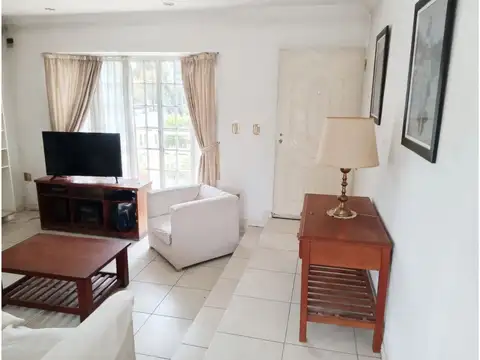 Calle 899 4700