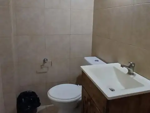 Local en Alquiler en Garin-Centro, $ 500.000