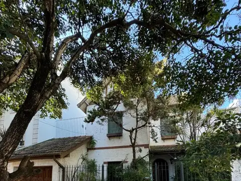 Excelente casa a Refaccionar IDEAL CONSTRUCCION