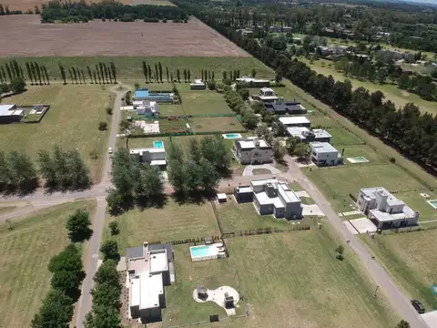 Terreno en Venta en Funes, USD 72.500