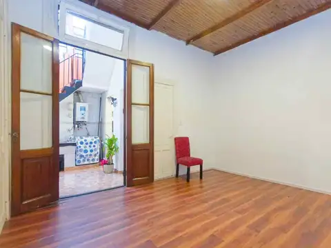 Depto Tipo Casa en Venta de 8 ambientes