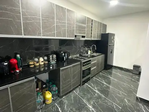 Ph 3 Ambientes con Cochera, Terraza y Quincho en Venta