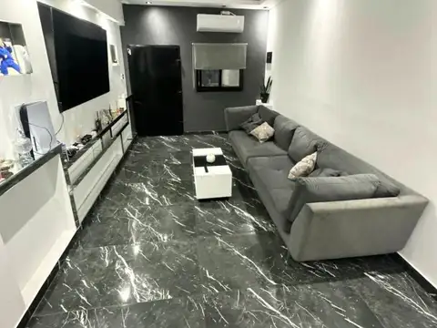 Depto Tipo Casa 3 ambientes con 3 baños