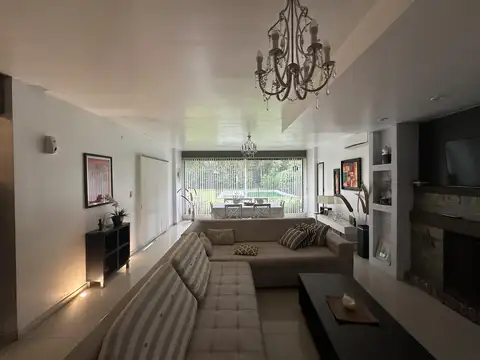 Casa 6 ambientes con 3 baños