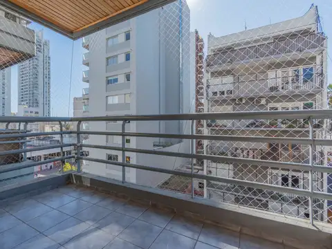 DEPARTAMENTO 2 AMBIENTES SEMIPISO BALCON NORESTE