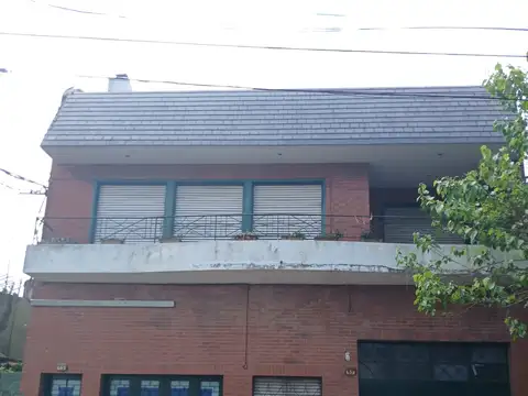 PH tipo casa en Primer piso con Garage, SIN EXPENSAS