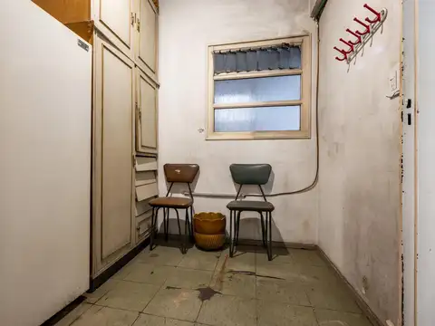 Avenida Juan Bautista Alberdi 2000
