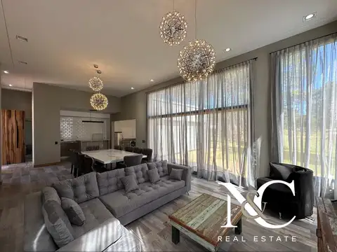 Casa en Venta en Pinamar, USD 495.000