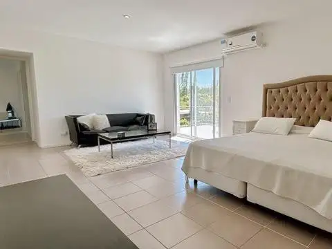 Casa en Alquiler de 3 dormitorios
