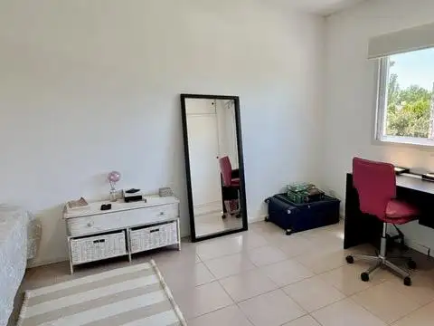 Casa en Alquiler al Este