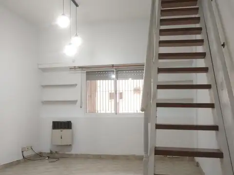 Depto Tipo Casa en Venta en Villa Ortuzar, USD 74.000