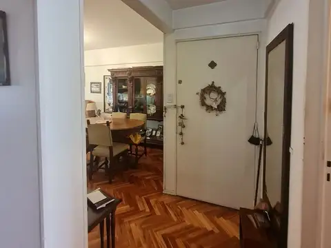 Depto 3 ambientes. Apto crédito. Frente con balcón