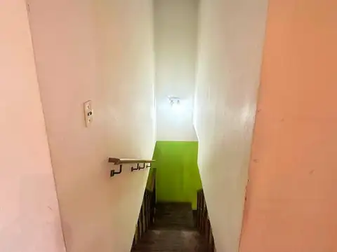 Depto Tipo Casa 4 ambientes con 2 baños