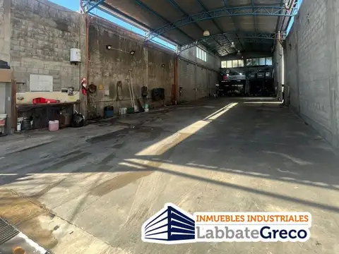 Galpon en Venta 38,30  mts Fondo