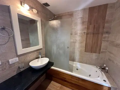 CASA VENTA 3 DORMITORIOS LA CANDIDA APTO CREDITO