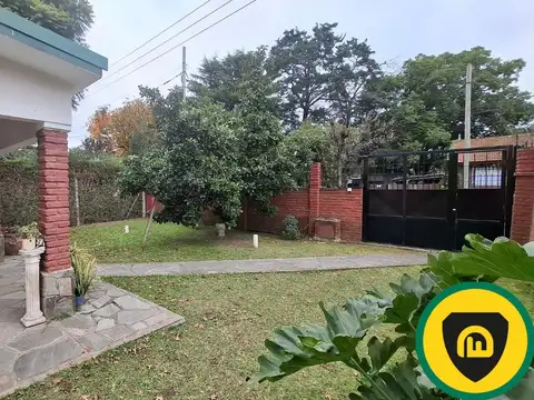 Casa en Venta con 1 cochera