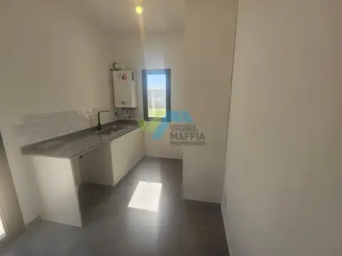Casa 6 ambientes con 3 baños