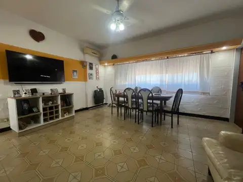 VENTA DEPTO 3 AMB. FRENTE , BALCON APTO CREDITO