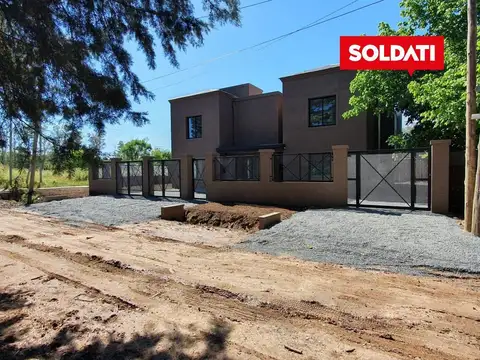 Duplex en Venta en Casas del Pilar