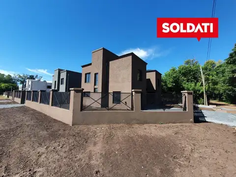 Duplex en venta en Pilar, excelente acceso, sin expensas.