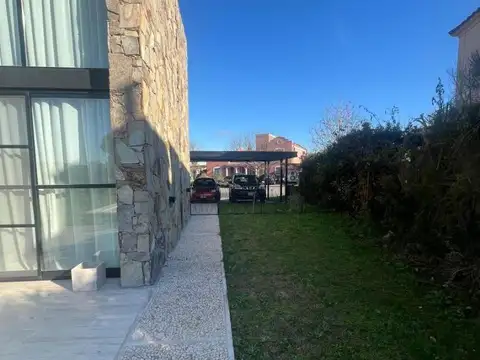 Casa en venta En Haras Santa Maria Impecable