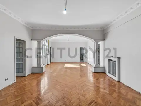 Departamento en Venta de 5 dormitorios