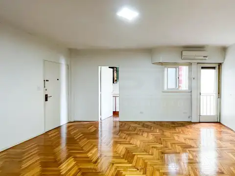 Rioja al 2500 entre Ricardo Gutiérrez y Entre Ríos