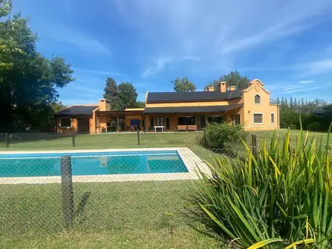 Casa Alquiler Temporal en el Barrio La Escondida, Manzanares km 59