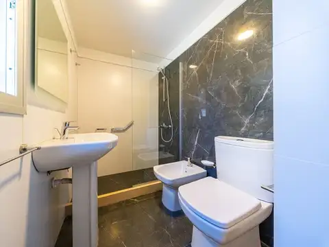 Loft moderno en venta con patio exclusivo