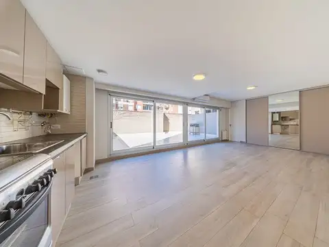 Loft moderno en venta con patio exclusivo